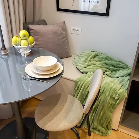 Διαμέρισμα Old Town - Carada 5 - Urbannest